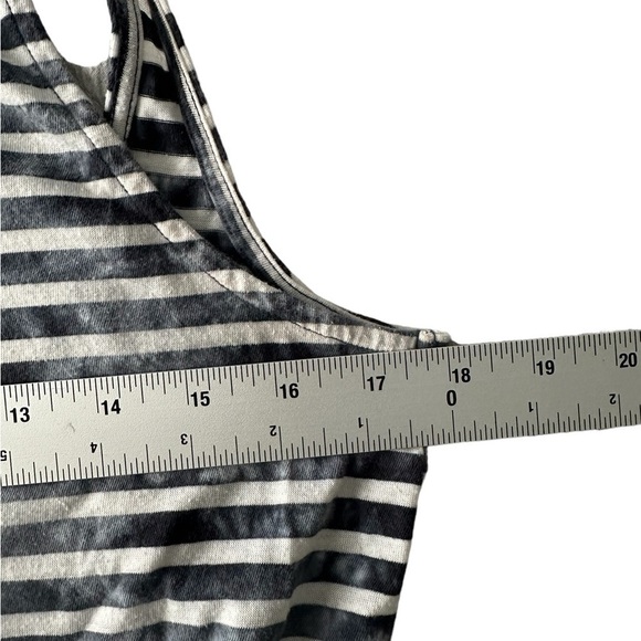 Vans long back cutout tank top striped gray tie-dye Medium - Picture 4 of 9